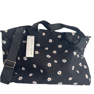 Alice & Olivia Daisy Print Duffle Bag Large By Stacey Bendet Retail $150 Black